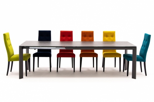 Urban ceramic dining table